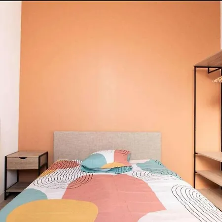 Vila La Calaisienne - Grande Maison 6 Ch-cinema Prive & Bar-tourcoing